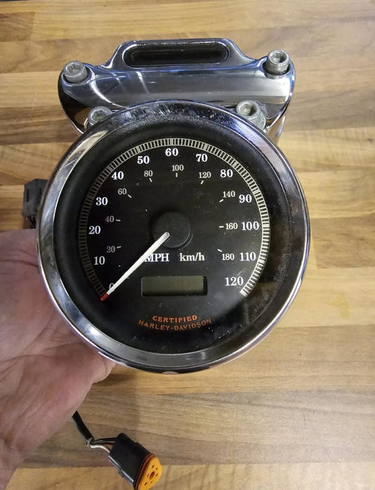 Harley Davidson Sportster XL1200 Custom speedometer dash riser assembly
