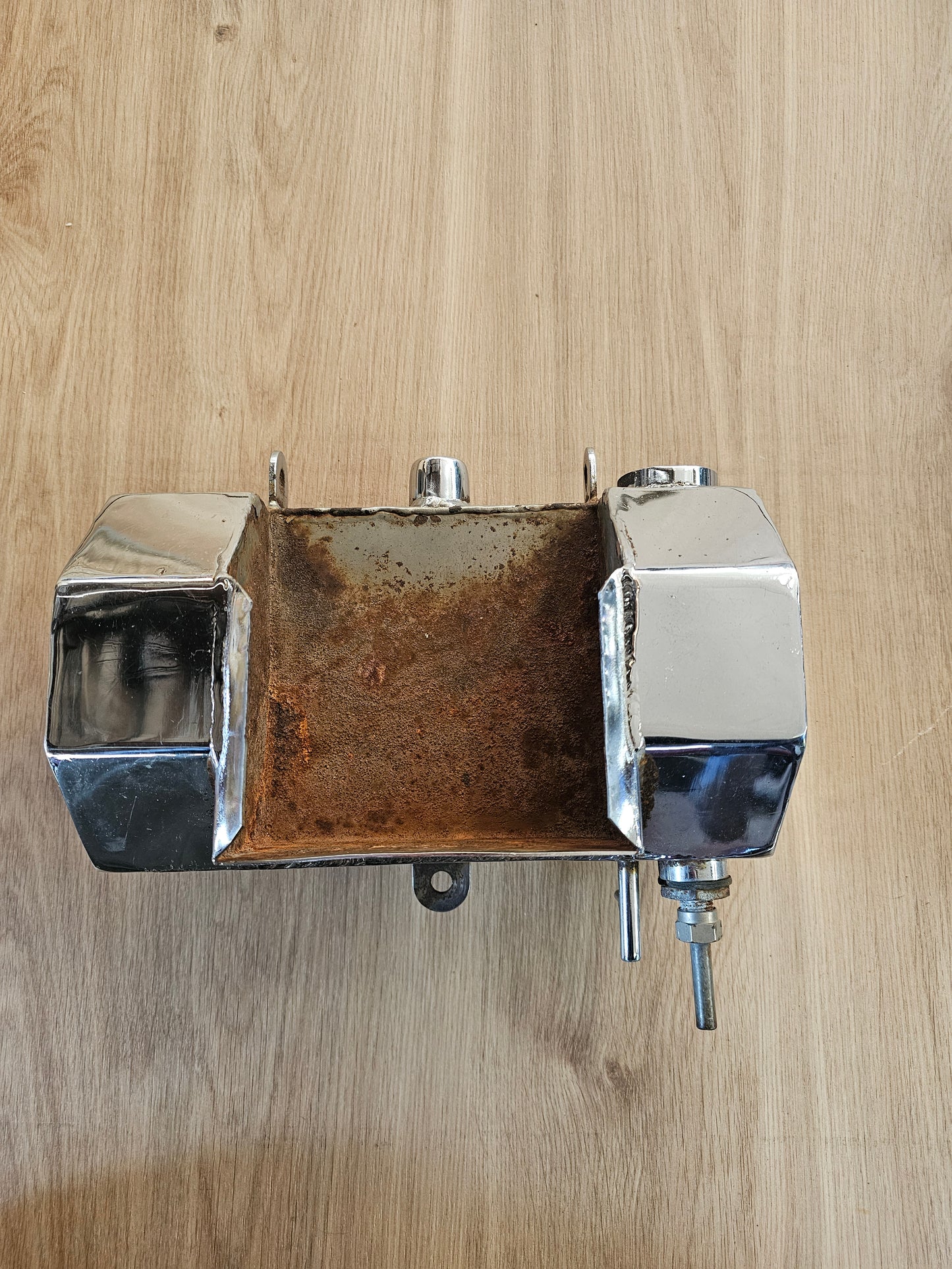 Chopper Octagon Oil Tank.
