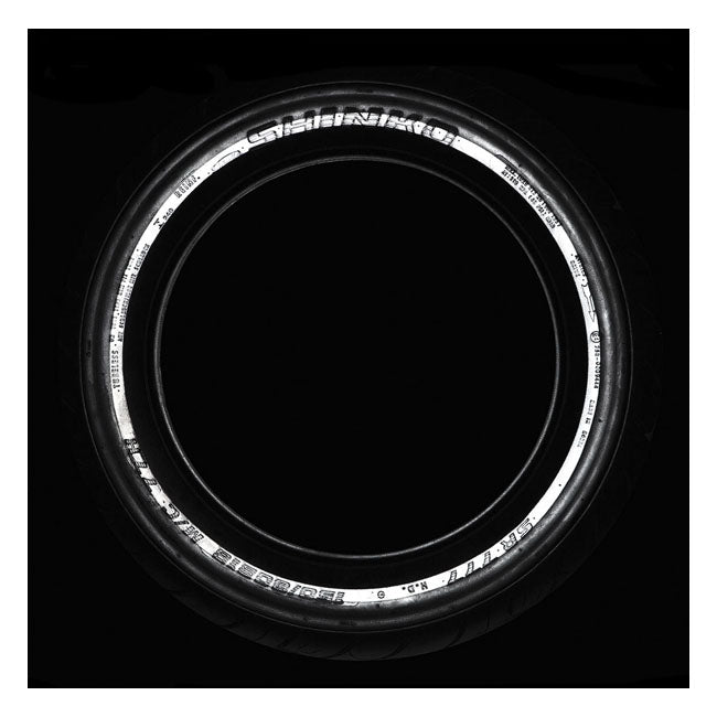 Shinko 777 Rear Tyre 150/80B16 (77H) RT Reflector