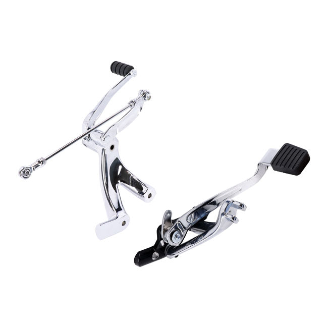 M8 Softail Forward Control Kit. Chrome