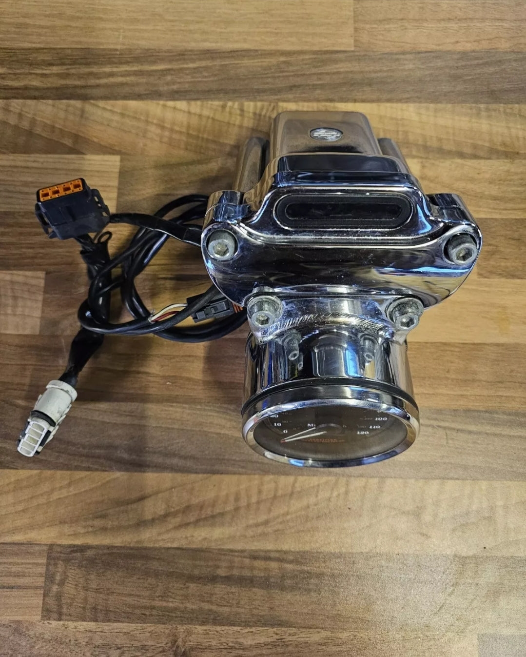 Harley Davidson Sportster XL1200 Custom speedometer dash riser assembly